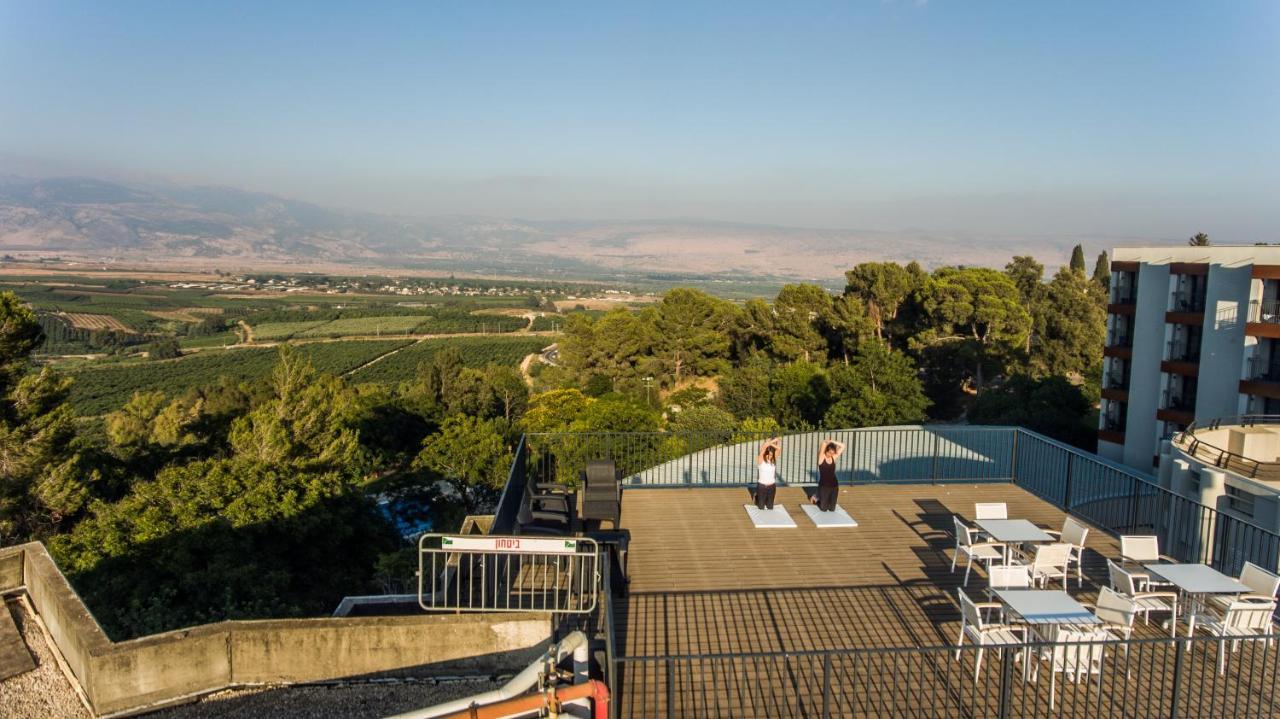 Kfar Giladi Hotel Exteriör bild