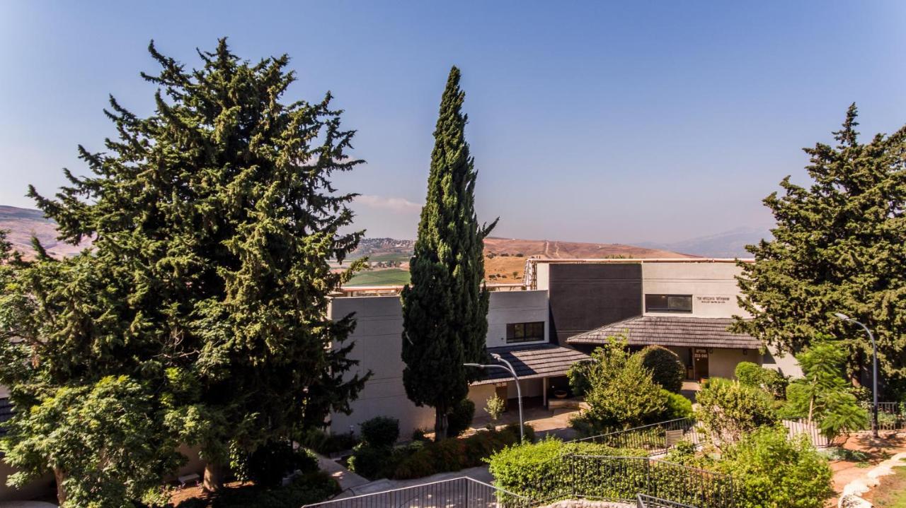 Kfar Giladi Hotel Exteriör bild