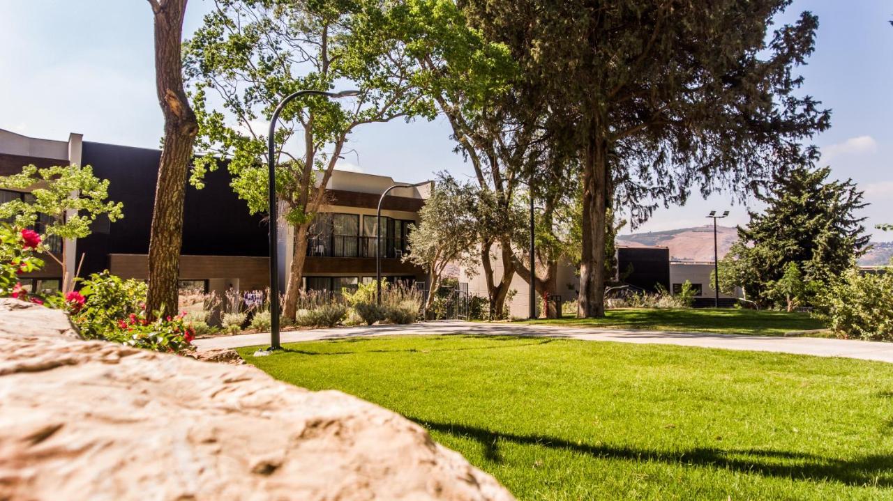 Kfar Giladi Hotel Exteriör bild