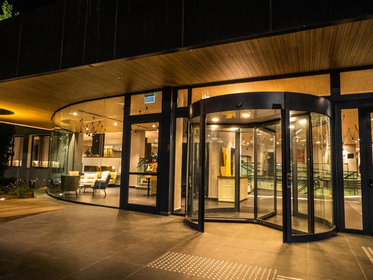 Kfar Giladi Hotel Exteriör bild