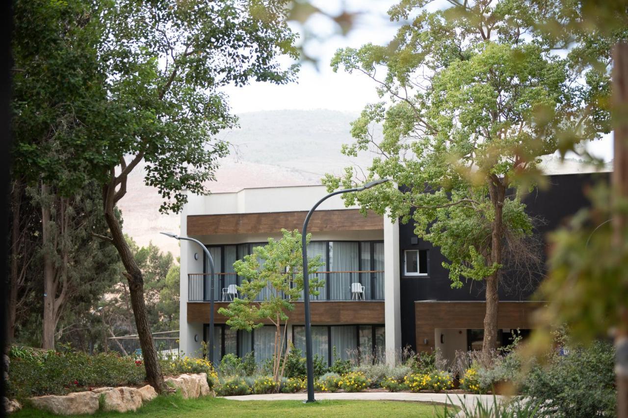 Kfar Giladi Hotel Exteriör bild