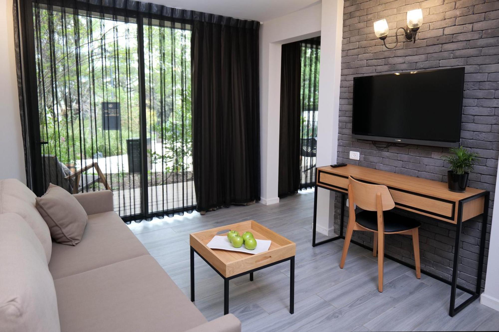 Kfar Giladi Hotel Exteriör bild
